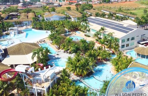 Jardim Paraiso Apartment | Relax at Lacqua diRoma III with Pool and Ocean Views