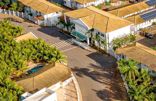 Jardim Paraiso Condo | Relax at Lacqua diRoma RM: Pool, Spa & Ocean Views