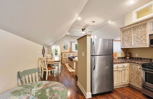 Covington House | Top-Rated Lacroix Loft with Pool & Lake View in Covington