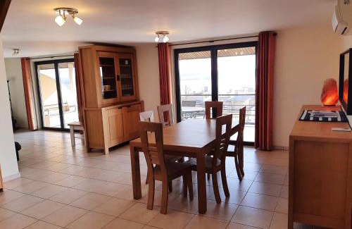 Froidchapelle Apartment | Relax at Lacs de l'eau d'heure Amiral 24 with Ocean Views