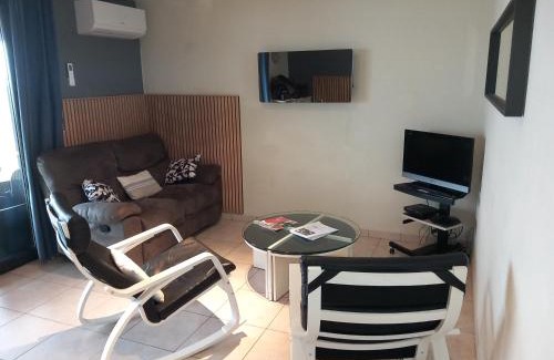 Froidchapelle Apartment | Discover Lacs de l'eau d'heure Amiral 22 with Private Beach