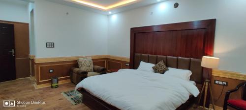 Leh House | Discover Ladakh Country Inn: Pet-Friendly Retreat with Great Ratings
