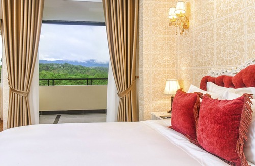 Phuong Hotel | Discover Ladalat Hotel: 4-Star Retreat with Spa & Pool
