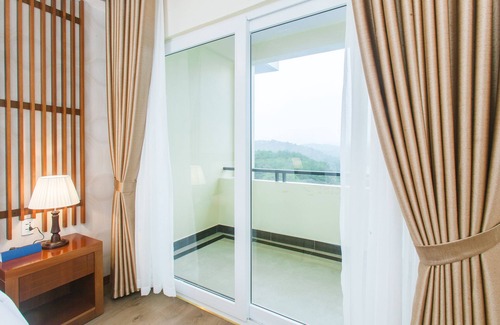 Phuong Hotel | Discover Ladalat Hotel: 4-Star Retreat with Spa & Pool