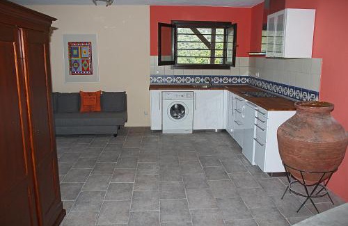 Kallirakhi Apartment | Family-Friendly Ladanos Apartment in Thassos - Rated 9.1/10