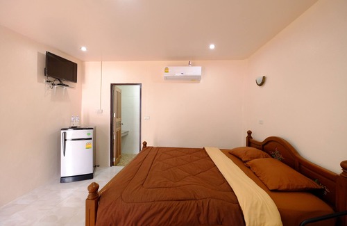 Mai Fat Hotel | Discover Ladawan Resort: Family-Friendly with On-site Dining