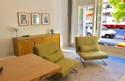 Friedrichshain-Kreuzberg Apartment | Child-Friendly Ladenwohnung in Kreuzberg - Rated 9.2/10