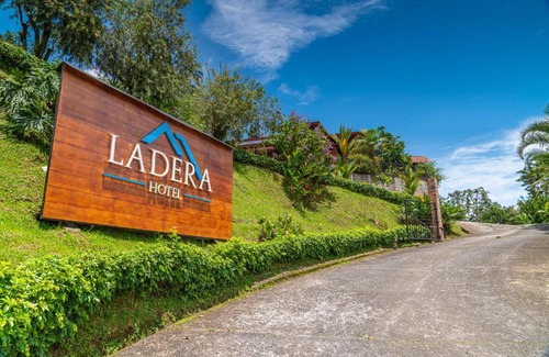 Santa Rosa Bed & Breakfast | Exceptional Ladera Hotel: Breakfast & Child-Friendly Comfort