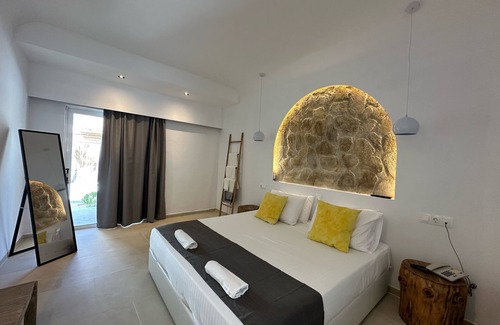 Faliraki Hotel | Experience Ladiko Inn Hotel near Anthony Quinn Bay