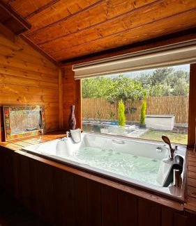 Urla House | Relax at More Urla with Pool & Hot Tub Amenities