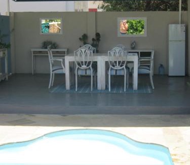 Ladismith House | Discover Ladismith Manor: 4-Star Stay with Pool & Breakfast