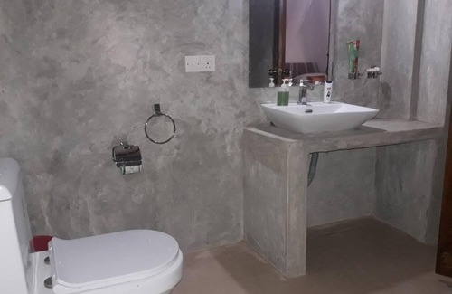 Kimbissa Hotel | Experience Comfort at Ladun Sigiri Villa with Family-Friendly Amenities