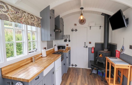 Saltburn-by-the-Sea Cottage | Experience Oceanfront Bliss at Lady Bird Retreat