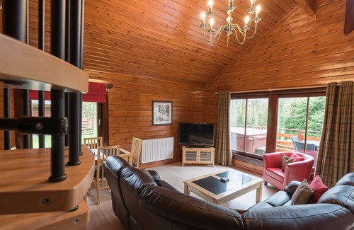 Newton Stewart Cabin | Lady Galloway Lodge 29 With Hot Tub, Newtonstewart