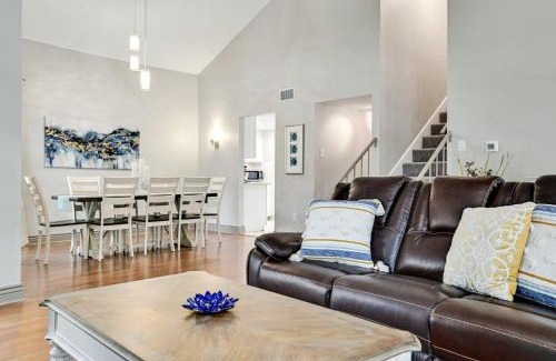 Milwood House | Elegant Stay at Lady Luxe: Family & Pet Friendly Retreat