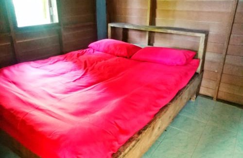 Ranong House | Experience Oceanfront Bliss at Lae Tawan Bungalow