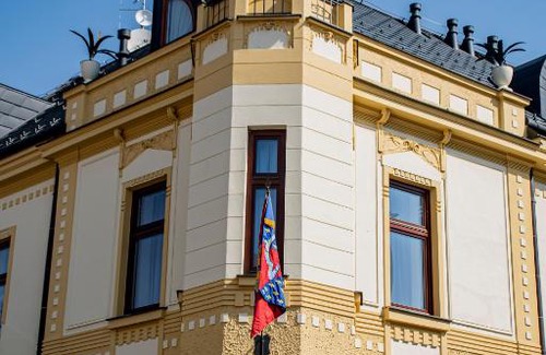 Olomouc Hotel | Pet-Friendly Lafayette Hotel with Top Amenities & 9/10 Rating