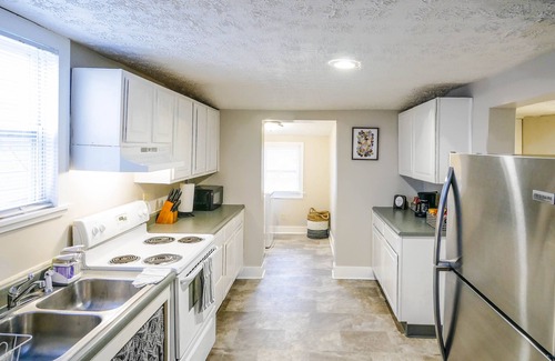 Lafayette Villa | Experience Lafayette's Cozy Accessible Retreat for Families
