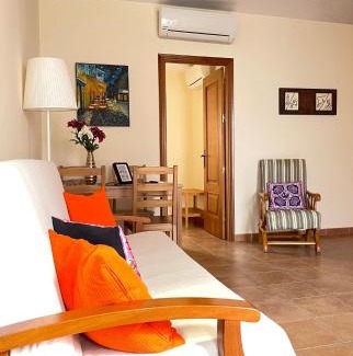 Villanueva de Tapia House | Escape to LaFrenchTouch: A Cozy Rural Retreat Awaits