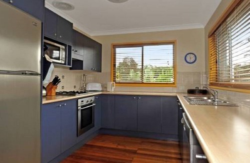 Bendalong House | Lagava: Oceanfront Retreat with Top Amenities and Views