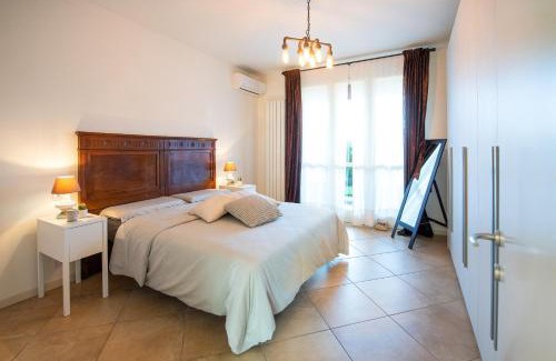 Pieve Vecchia House | Tranquil Lago di Garda Retreat: Steps from Manerba Shores