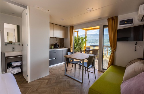 Baveno House | Experience Lago Maggiore Bay with Spa and Dining Delights