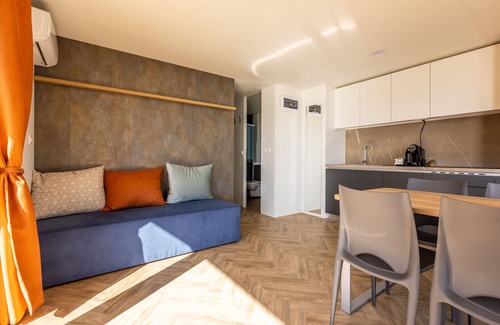 Baveno House | Experience Lago Maggiore Bay with Spa and Dining Delights