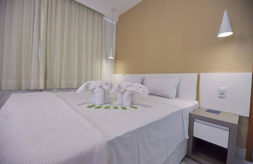Caldas Novas Resort | Exciting Getaway at Lago Resort with Pool and Ocean Views