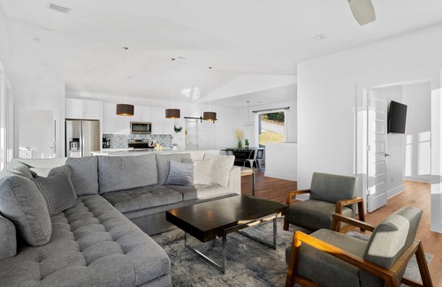 Lago Vista House | Top-Rated Lago Vista Home with Game Room & Hot Tub