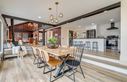 Waterford On Lake Travis House | Relaxing Lago Vista Lake House with Fire Pit & Putting Green