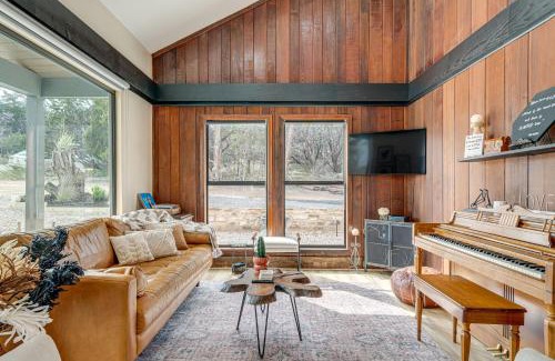 Waterford On Lake Travis House | Relaxing Lago Vista Lake House with Fire Pit & Putting Green