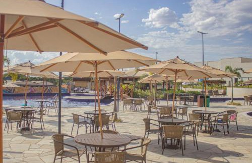 Jardim Paraiso Hotel | Experience Lagoa Eco Towers: Oceanfront Retreat with Pools