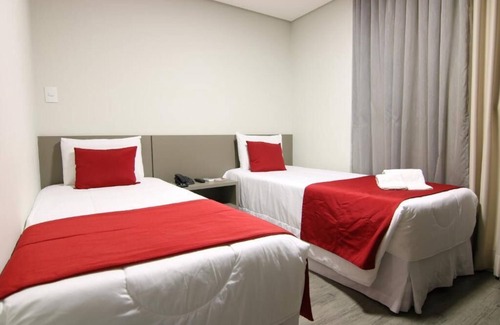 Lagoa da Prata Hotel | Cozy Lagoa Flat Hotel: Family-Friendly Stay with Great Amenities