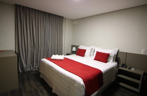 Lagoa da Prata Hotel | Cozy Lagoa Flat Hotel: Family-Friendly Stay with Great Amenities