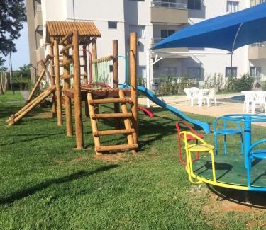 Setor Lagoa Quente Apartment | Relaxing Lagoa Quente Flat Service with Pool & Family Fun