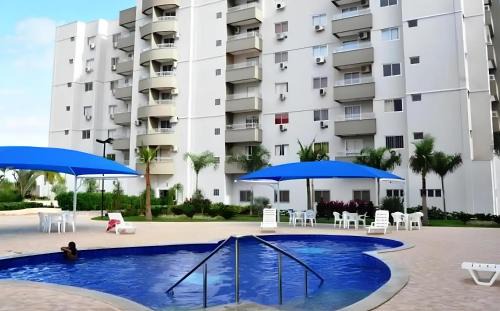 Setor Lagoa Quente Hotel | Lagoa Quente Flats: Oceanfront Escape with Pool & Dining