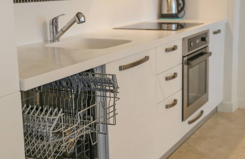 Osmanbey House | Comfortable Lagom Nişantası Residence with Great Amenities