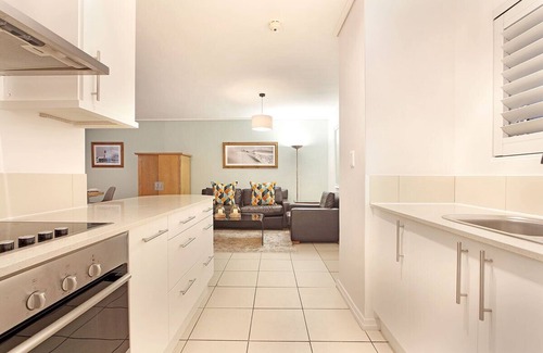 Lagoon Beach Apartment | Family-Friendly Lagoon Beach Apartment with Ocean View