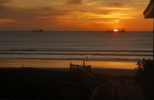 Lagoon Beach Apartment | Relaxing Lagoon Beach Retreat at Neptune Isle Cape Town