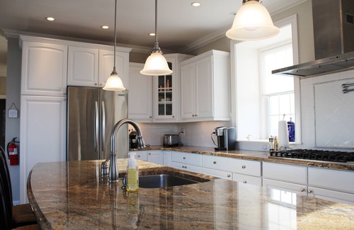 High Bar Harbor House | Oceanfront Retreat: Lagoon Front Paradise at High Bar Harbor