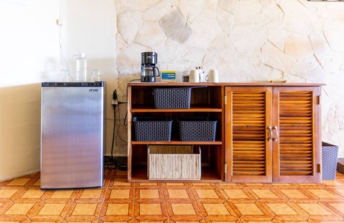 Mario Villanueva Madrid Cabin | Cozy Lagoon Front Suite with Bikes, Kayaks & Spa Access
