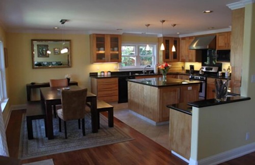 West Alameda House | Lagoon House: Guest Rated 10/10 with Family-Friendly Amenities