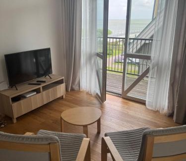 Pervalka Apartment | Lagoon-View Apartment Pervalka