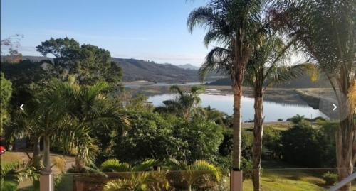 Knysna House | Relax at Lagoon View Villa: 4-Star Stay with Pool & Kitchen