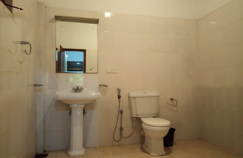 Hettimulla Apartment | Cozy Lagoon Villa Beruwala - Steps from the Beach!
