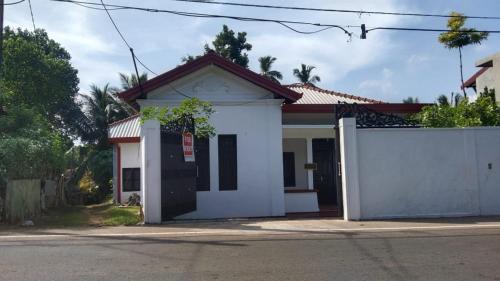 Tangalle House | Lagoon Villa Tangalle