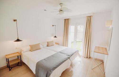 Costa Adeje Apartment | Experience Lagos de Fañabé Beach Resort with Ocean Views