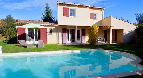 Saint-Saturnin-les-Apt Villa | Seaside Retreat at Lagrange Vacances - Le Clos Savornin