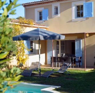 Saint-Saturnin-les-Apt Villa | Seaside Retreat at Lagrange Vacances - Le Clos Savornin