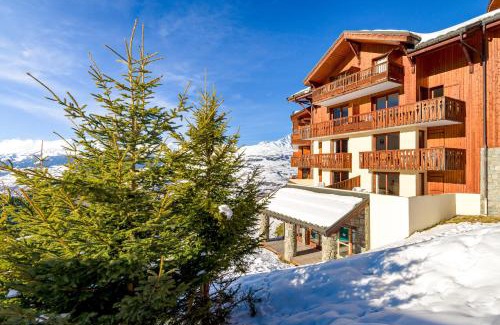 Vallandry Apartment | Relax at Lagrange Vacances L'Arollaie with Pool & Hot Tub